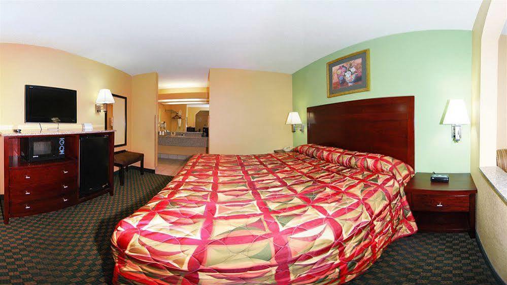 Rodeway Inn & Suites New Orleans Exteriör bild